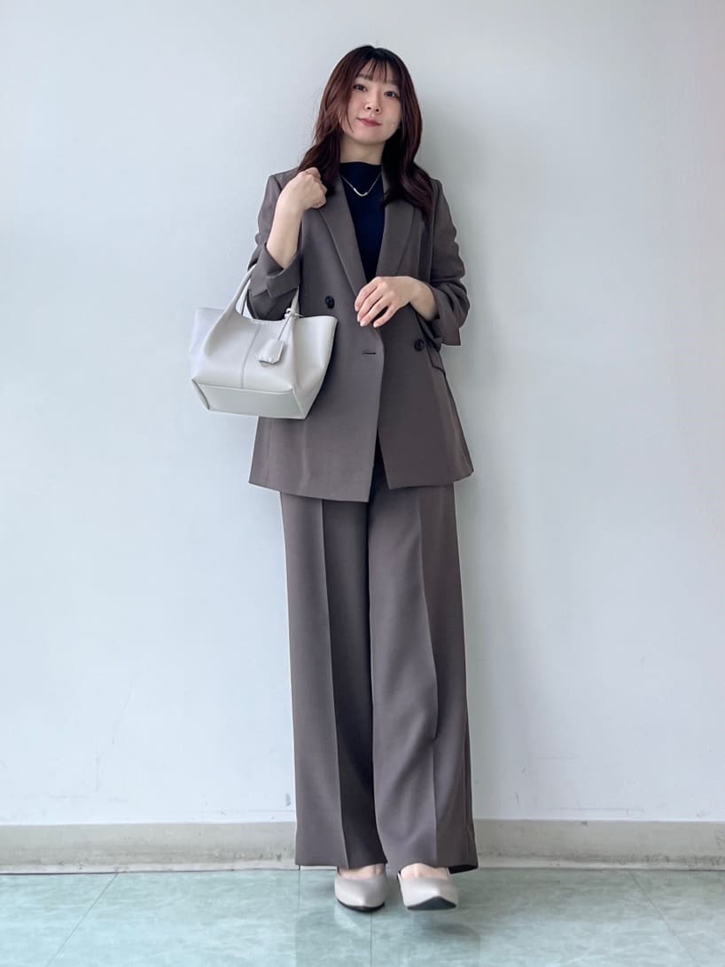 KAHOさんの「UNTITLED｜【新色追加/セットアップ可】エアリー ダブルブレストジャケット」を使ったコーディネート