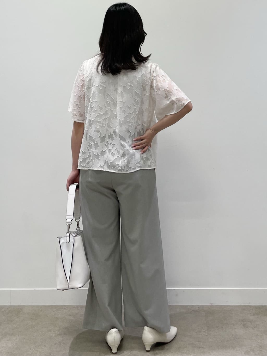 yukariさんの「Reflect｜【選べる2柄／セットアップ可】プチスタンドカラーブラウス」を使ったコーディネート