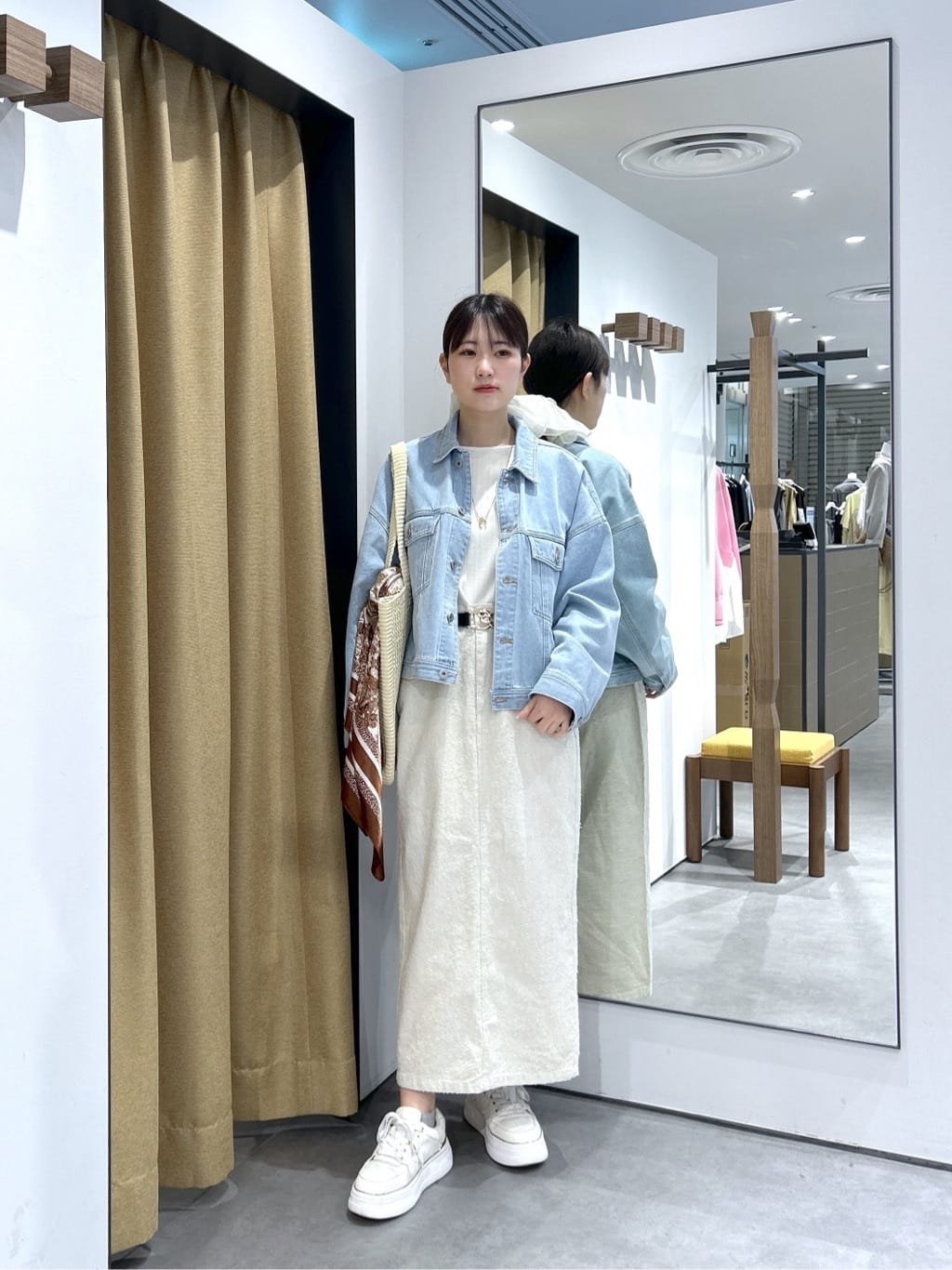Renoさんの「INDIVI｜ボックスデニムジャケット」を使ったコーディネート