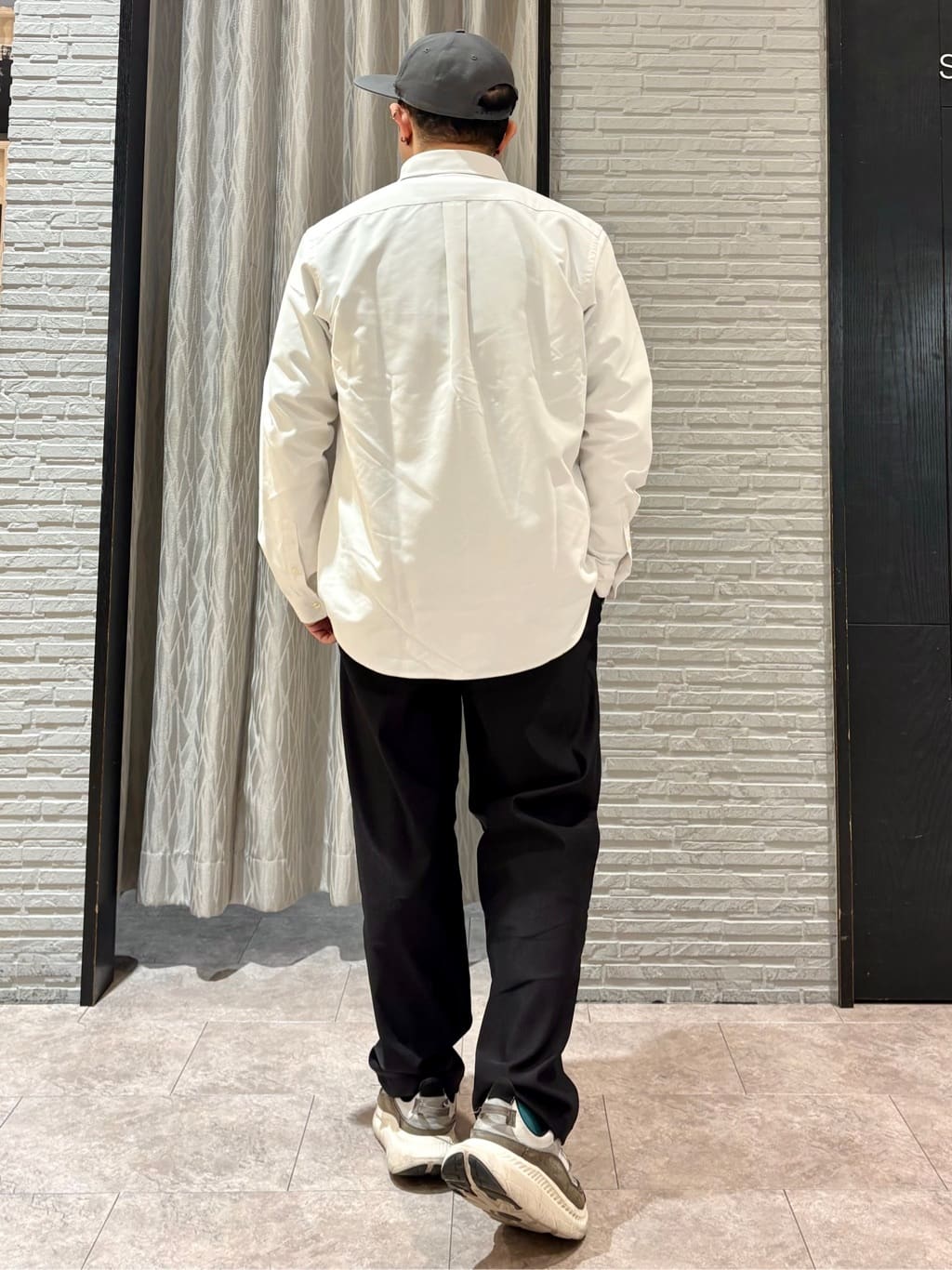 Pーyamaさんの「THE SHOP TK｜【無地だと少し物足りないという方へ】ジオメトリック柄 半袖Tシャツ 洗濯機OK」を使ったコーディネート