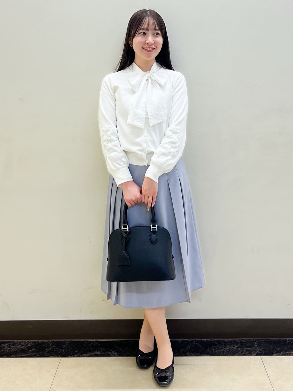 mikikoさんの「Reflect｜レースデザインスリーブカーディガン」を使ったコーディネート