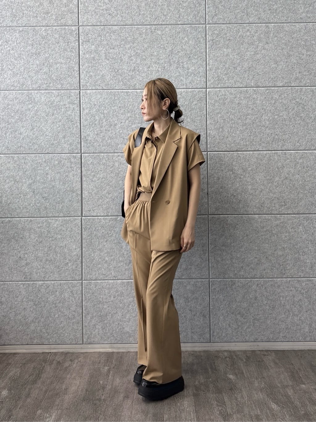 kotakiさんの「INDIVI｜Comfy SET UP｜ベルテッドジレ【セットアップ対応／通勤／カセット服／接触冷感／UVカット】」を使ったコーディネート