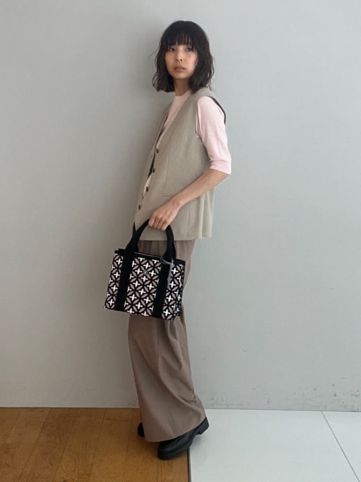 misaさんの「DRESSTERIOR｜【ウォッシャブル】コットンシルクハーフスリーブニット」を使ったコーディネート