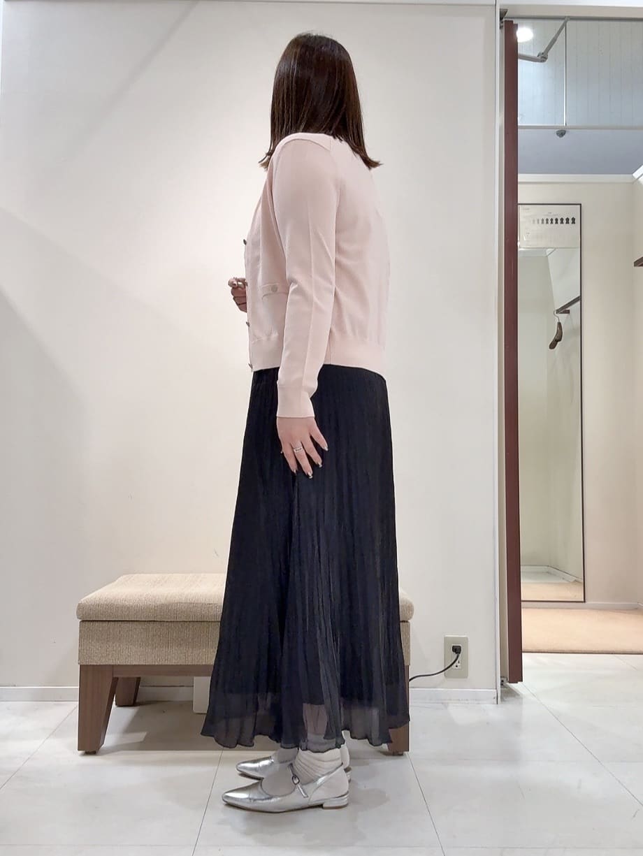 YUIさんの「UNTITLED｜◆【アンサンブル可/洗える】クルーネックニットカーディガン」を使ったコーディネート