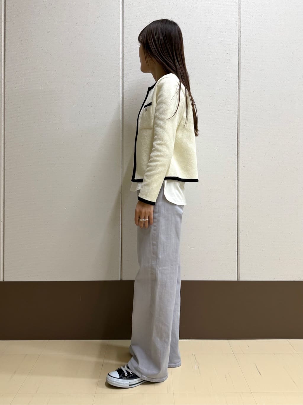 mamiさんの「INDIVI｜【軽量】ブークレジャケット ニットカーディガン」を使ったコーディネート