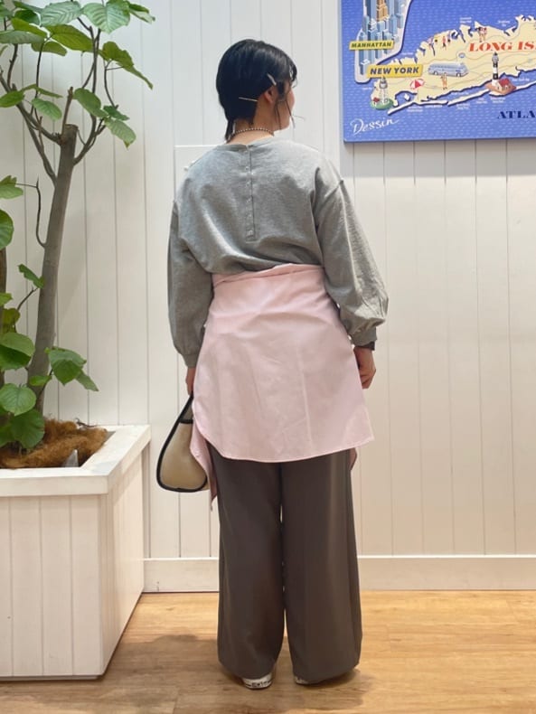 mikaさんの「Dessin｜【360度可愛い・洗える】バックヘンリーカットソー」を使ったコーディネート