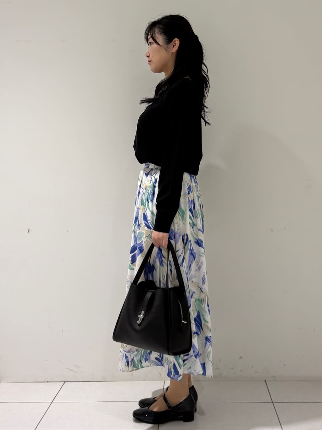 momokoさんの「INDIVI｜【洗える／UVケア／麻調】シングルジャケット」を使ったコーディネート