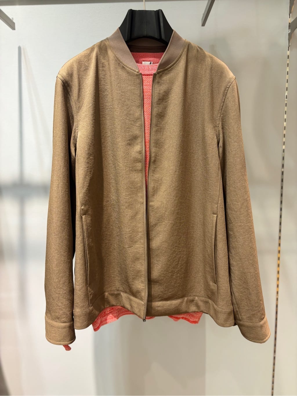 ヒナさんの「TAKEO KIKUCHI｜リネンライクカルゼ リブブルゾン」を使ったコーディネート