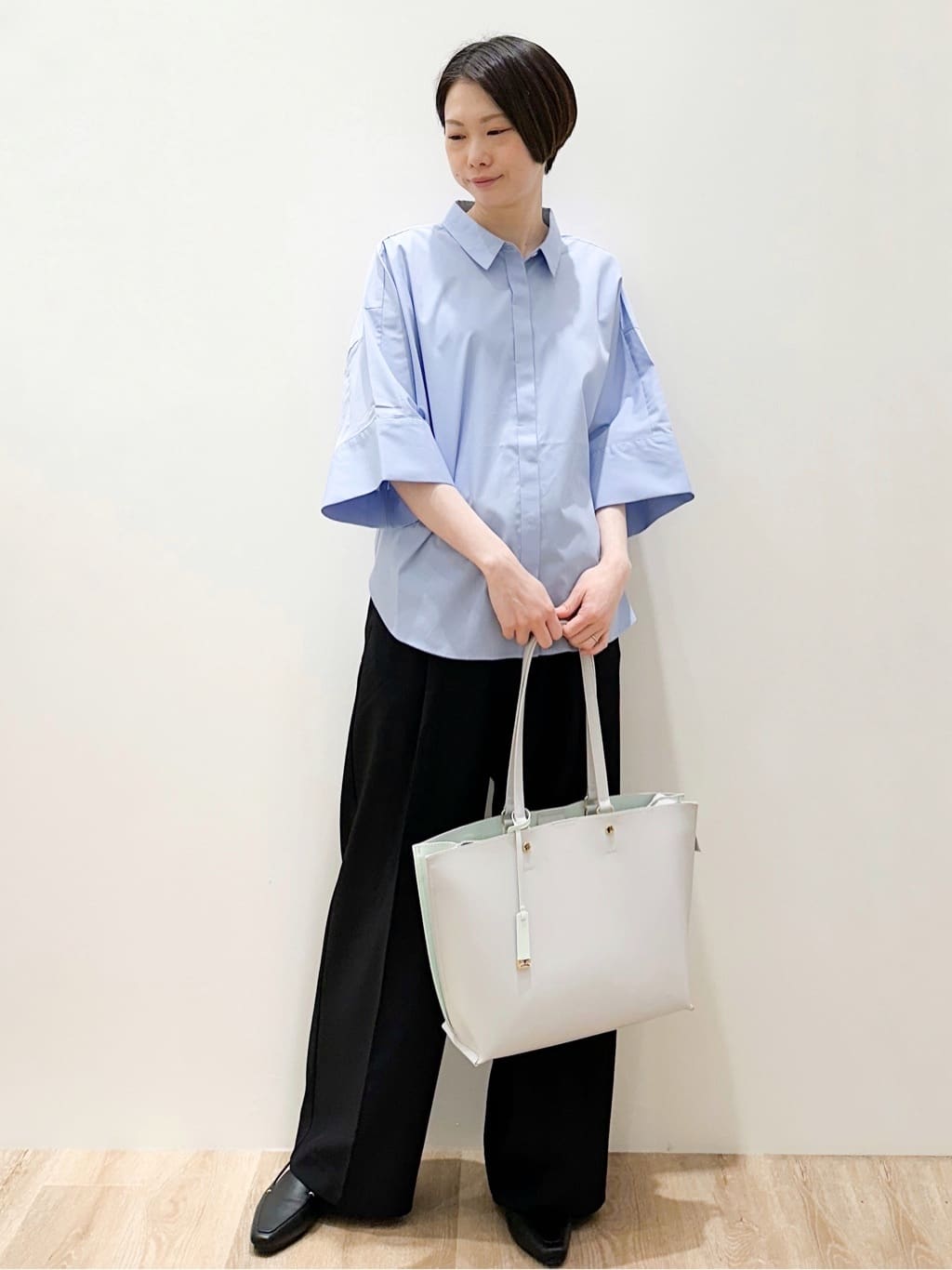 yurieさんの「OPAQUE.CLIP｜【接触冷感】ハーフスリーブシャツ《洗濯機OK／防シワ加工》」を使ったコーディネート