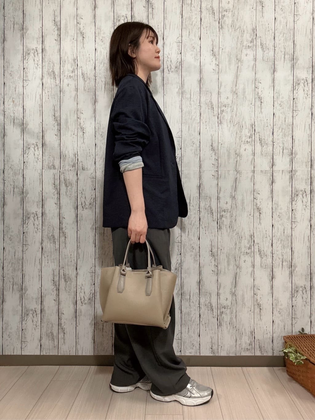 シカさんの「SHOO･LA･RUE｜ハンドルカクシボトートバッグ」を使ったコーディネート