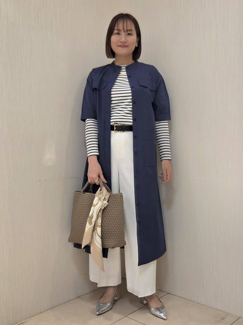 naokoさんの「UNTITLED｜◆【洗える/前開きボタン】シャンブレーシャツワンピース」を使ったコーディネート
