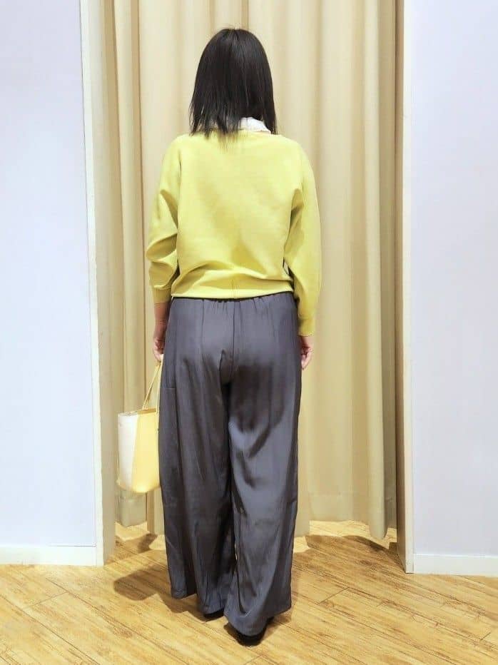 くまさんの「SHOO･LA･RUE｜【洗濯機可/S-LL】さらりと軽やか インせず着られる すっきり見えドルマンニット」を使ったコーディネート