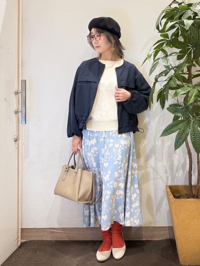 misakiさんの「SHOO･LA･RUE｜【洗濯機可/S-LL】さらりと軽やか インせず着られる すっきり見えドルマンニット」を使ったコーディネート