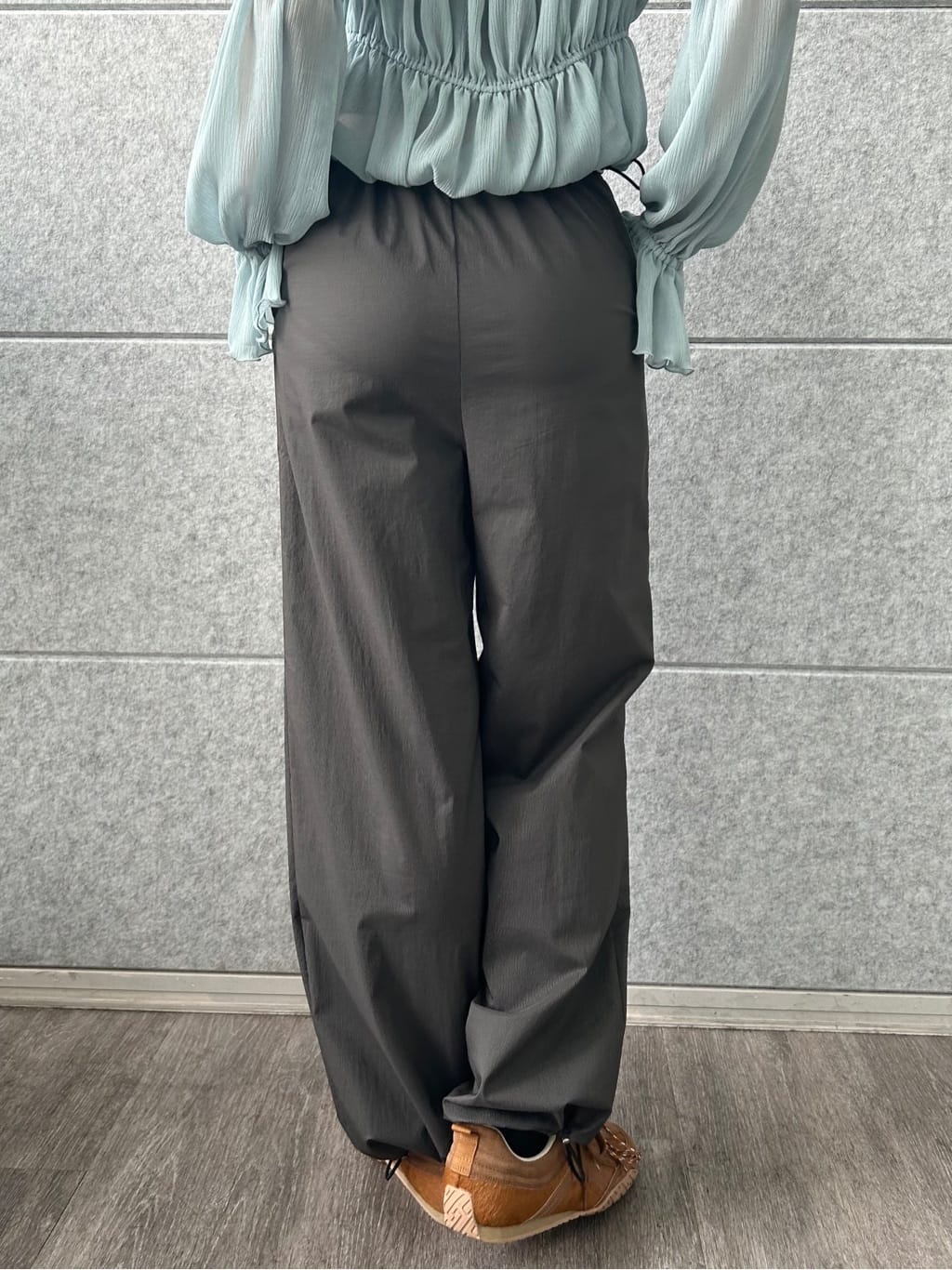 honoka Aさんの「CODE A｜off－shoulder blouse」を使ったコーディネート