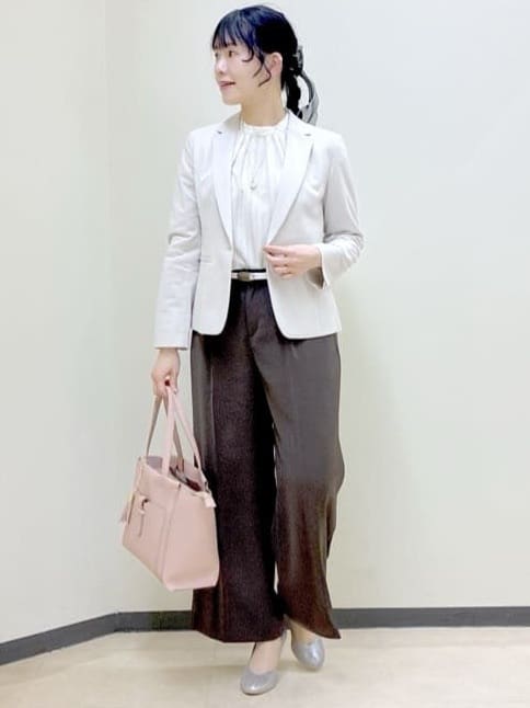  beni_gingerさんの「Reflect｜【セットアップ可】ストライプ柄ジャカードブラウス」を使ったコーディネート