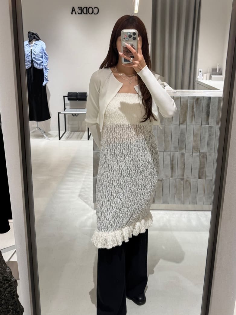 kanamiさんの「CODE A｜sensual lace tight skirt」を使ったコーディネート