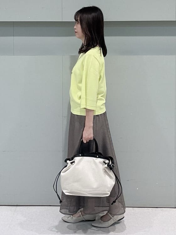 makiさんの「UNTITLED｜【洗える/清涼感】袖スリットニットプルオーバー」を使ったコーディネート