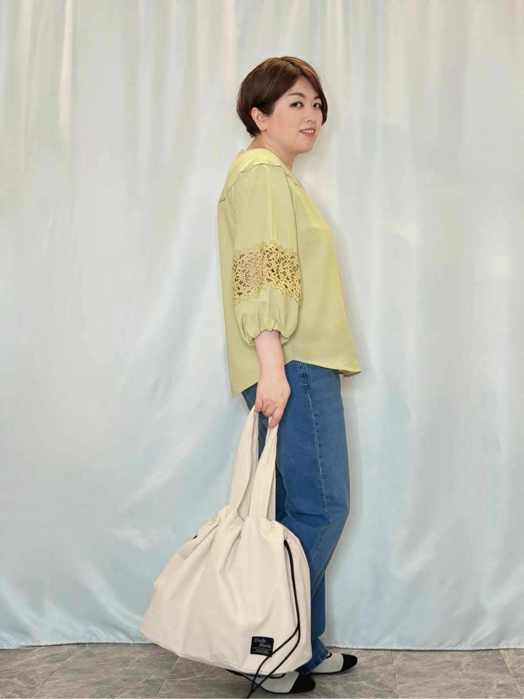 たみさんの「SHOO･LA･RUE｜【洗濯機可/7分袖】インせず着られる 透かし編み柄が上品な レース切替シャツ」を使ったコーディネート