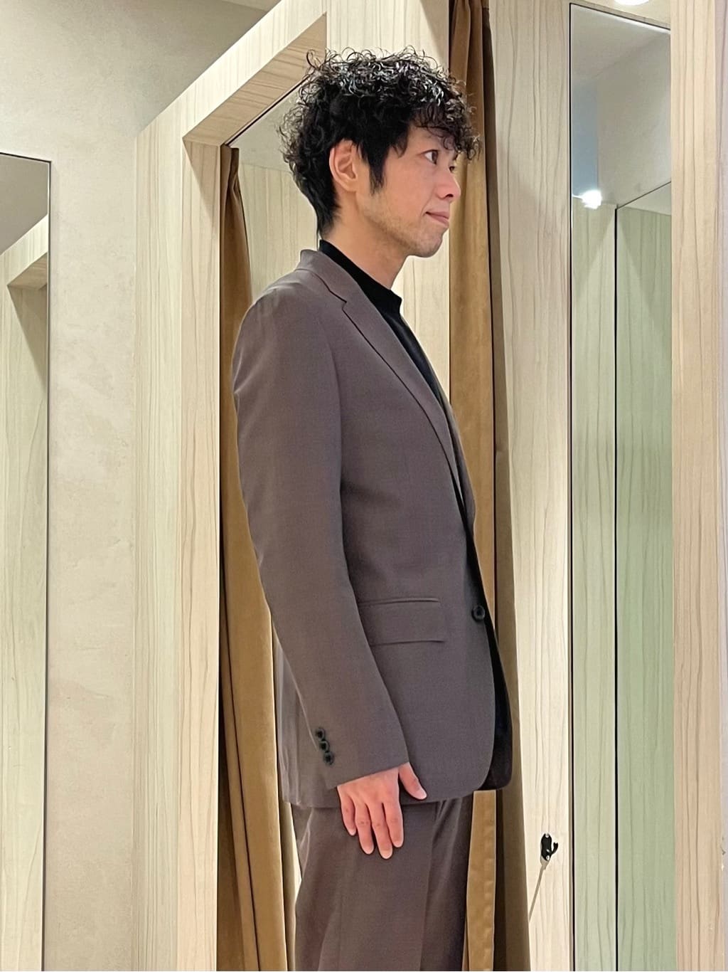 URAさんの「TAKEO KIKUCHI｜【BOWLER HAT LABEL】トロピカルシャンブレージャケット」を使ったコーディネート
