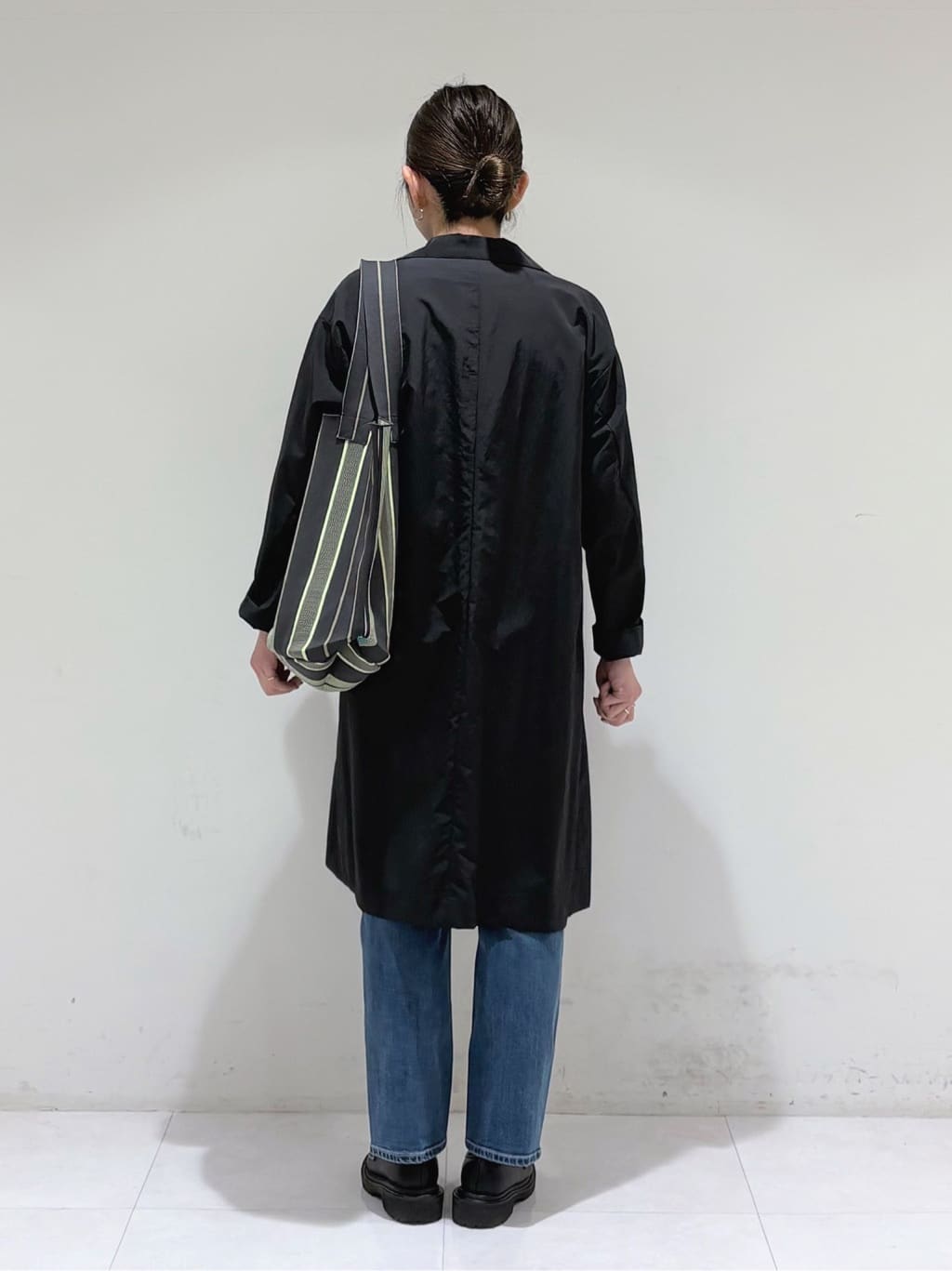 tsuyuさんの「INDIVI｜【選べる柄／WEB限定カラー】ビッグニットバッグ」を使ったコーディネート