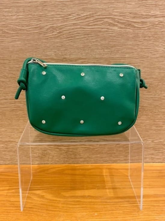 yukariさんの「grove｜【撥水】きれいめに着こなせるマウンテンパーカ」を使ったコーディネート