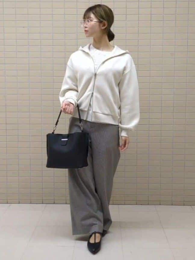 ひまりさんの「Reflect｜【至福の履き心地】&rsquo;26春夏やみつきフラットパンプス」を使ったコーディネート