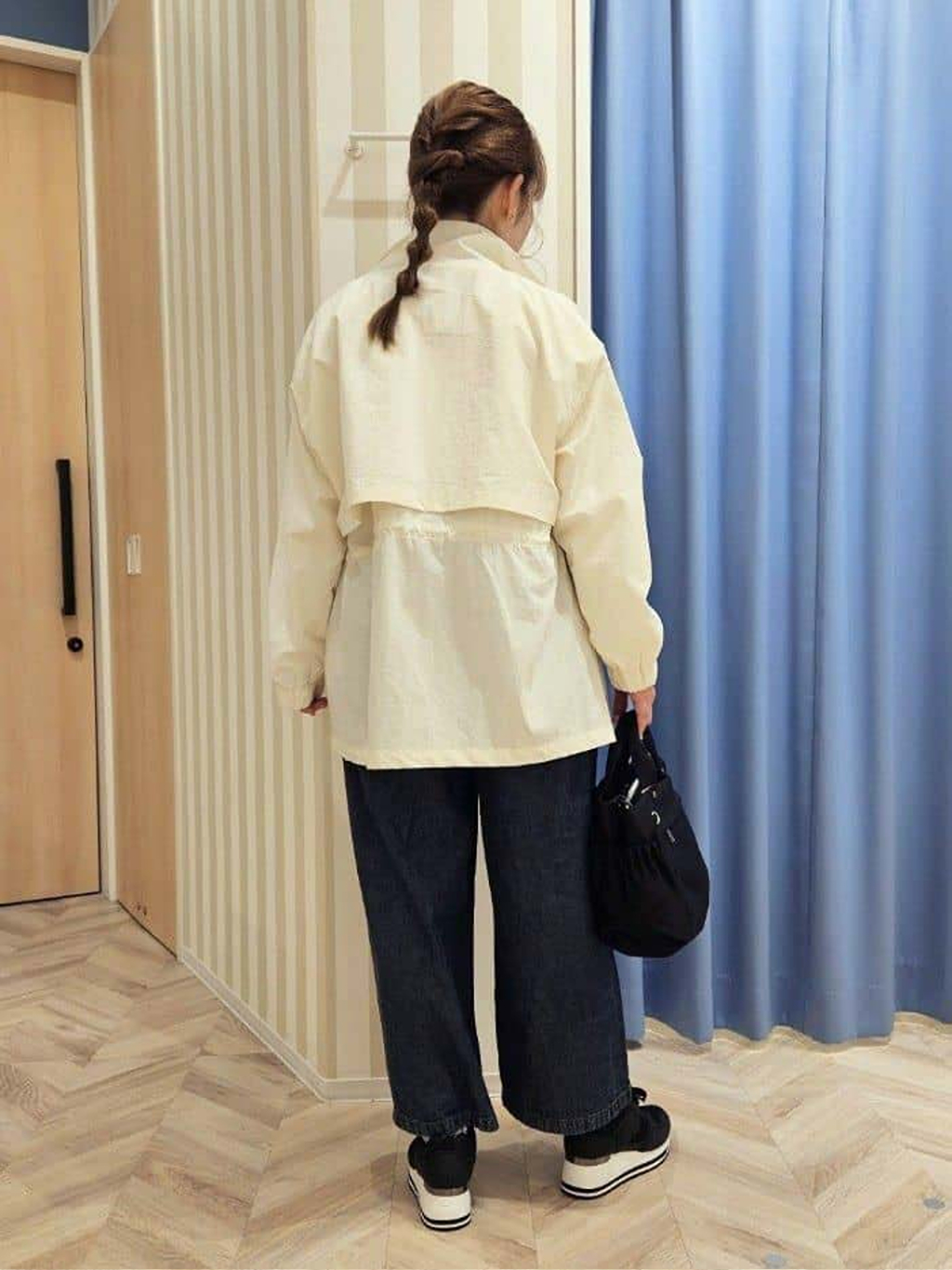 Ikumiさんの「SHOO･LA･RUE｜【防花粉/S-LL】ウエストマークですっきり見え　軽やかスタンドブルゾン」を使ったコーディネート