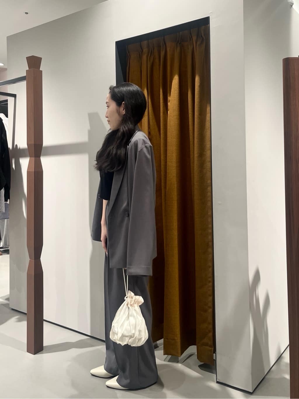 Uminoさんの「INDIVI｜Comfy SET UP｜ダブルブレストイージージャケット【セットアップ対応／通勤／カセット服／接触」を使ったコーディネート