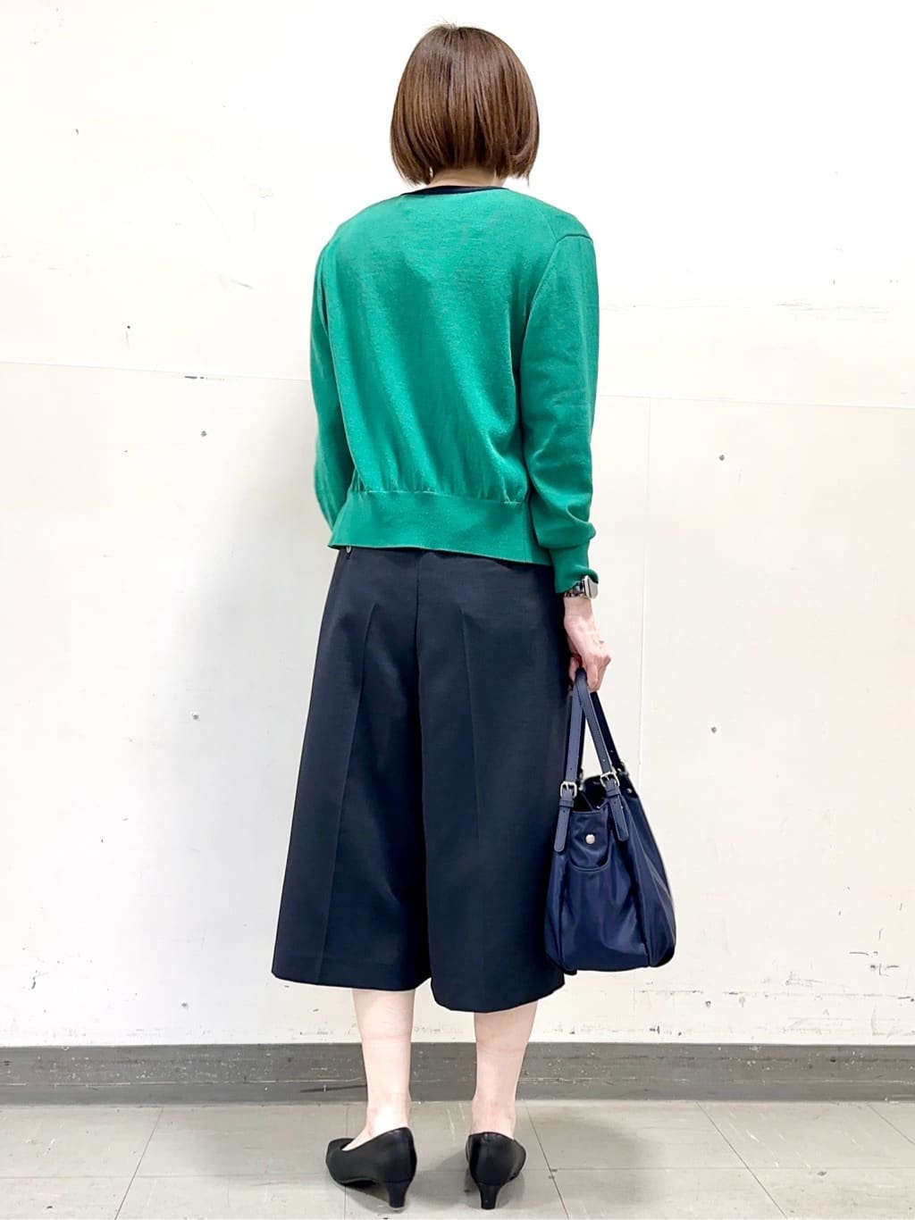 イト子さんの「Reflect｜【アンサンブル可】バイカラーカーディガン」を使ったコーディネート