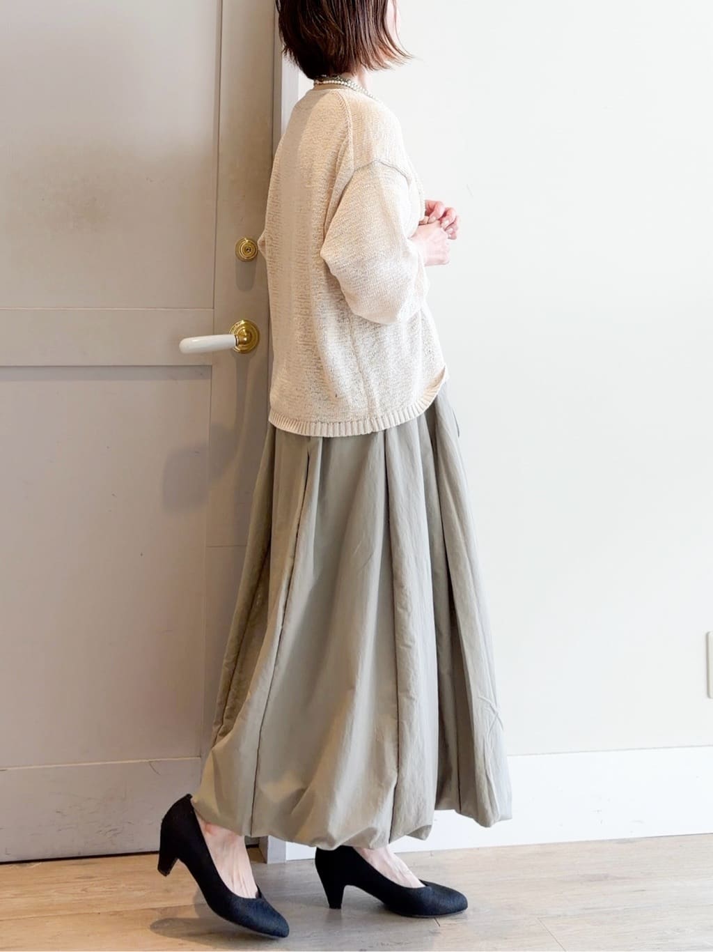 yamakoさんの「grove｜【貴島明日香さん着用・大人のリラックススタイル】テープヤーン ボートネックニット」を使ったコーディネート