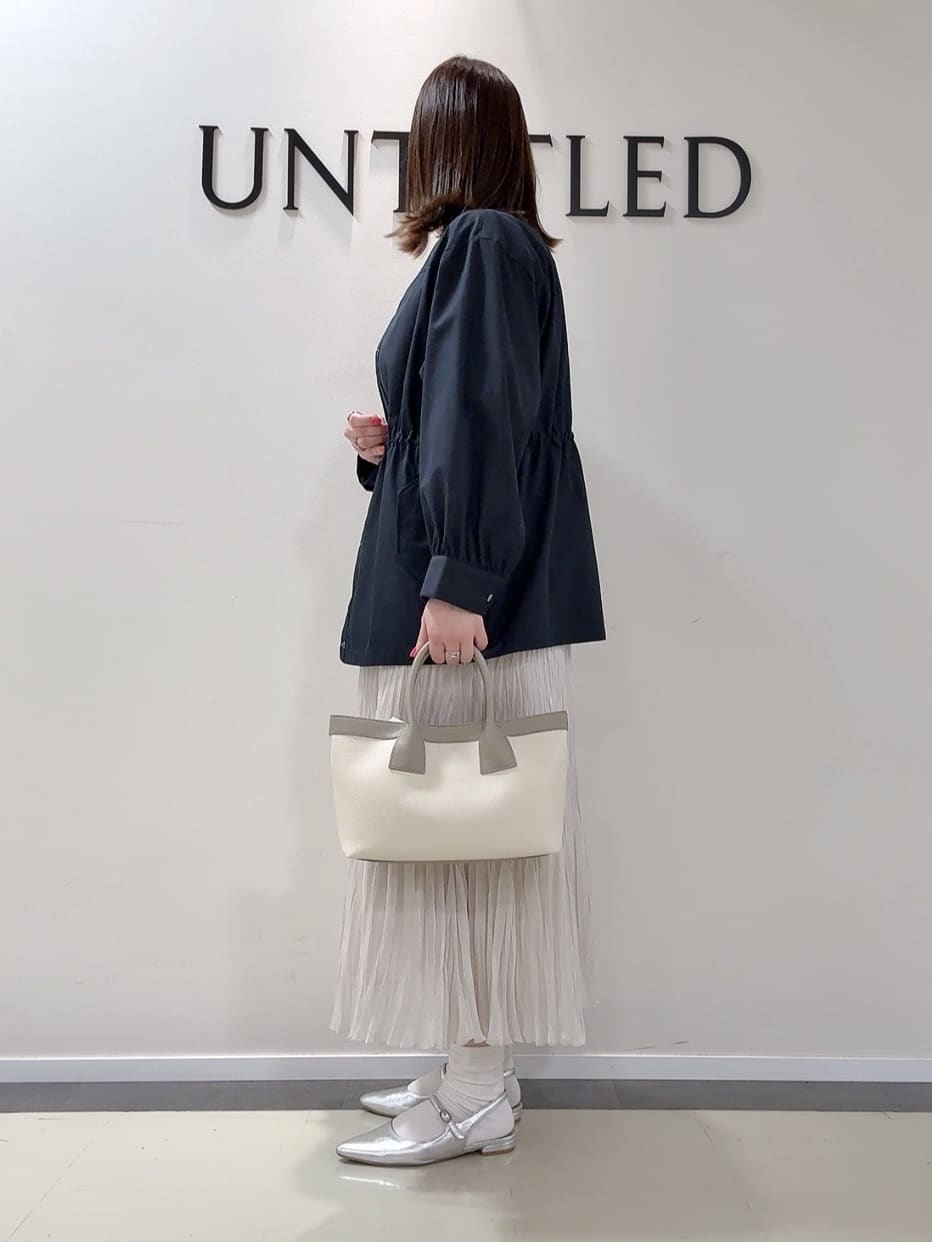 YUIさんの「UNTITLED｜【洗える/清涼感】袖スリットニットプルオーバー」を使ったコーディネート