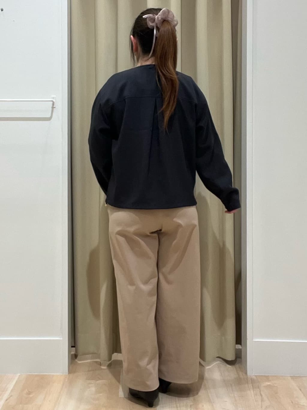 たまさんの「grove｜ツータック ワイドチノパンツ」を使ったコーディネート