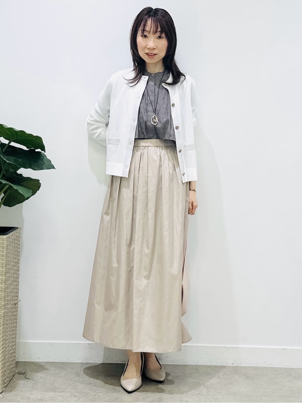 Miwaさんの「UNTITLED｜【洗える/きれいめ柄】コモンプリントブラウス」を使ったコーディネート