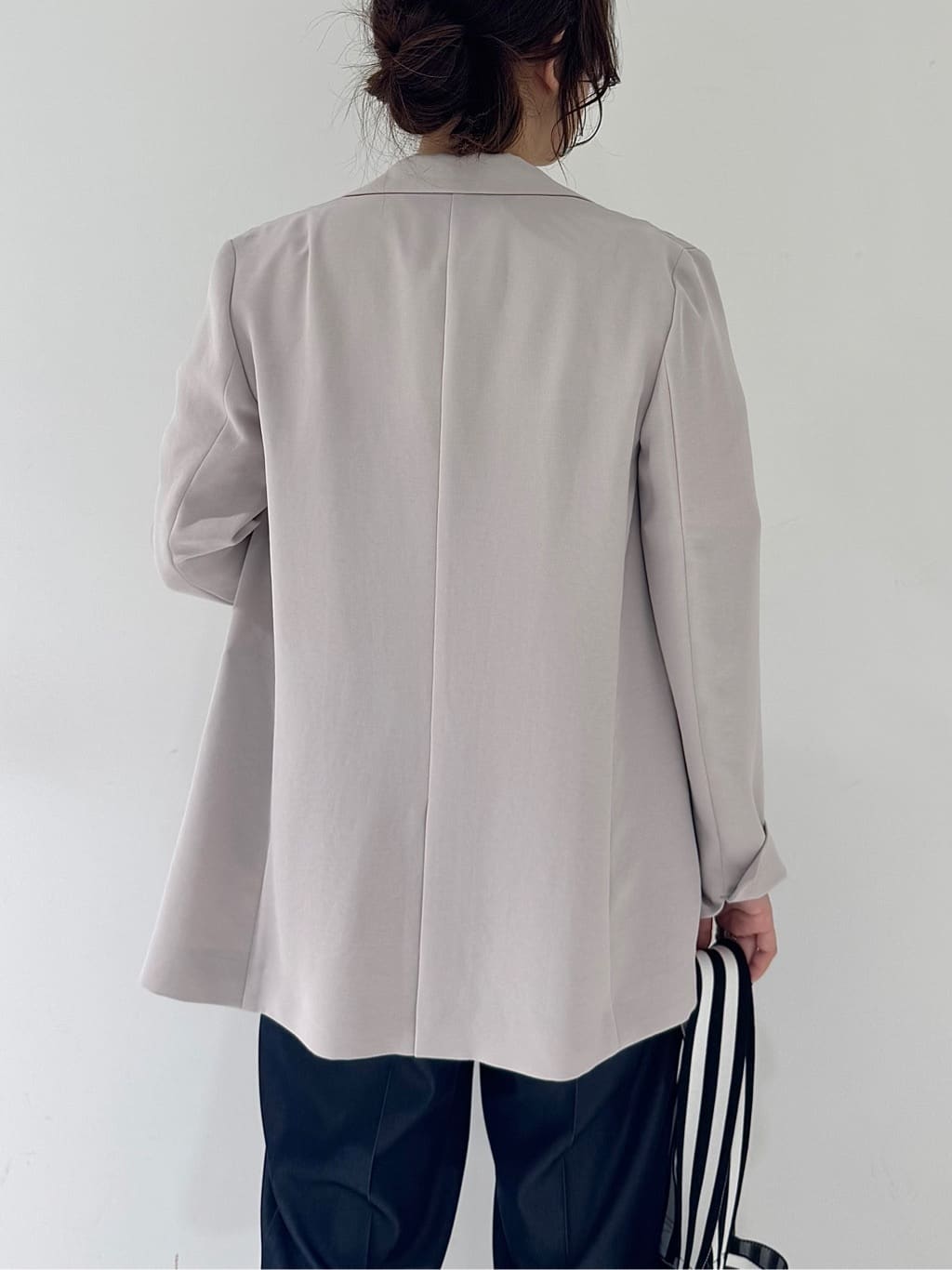 そんさんの「INDIVI｜【洗える／多機能／SETUP可】着る日傘ダブルジャケット」を使ったコーディネート
