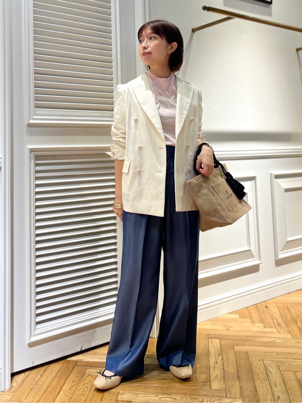 つじ まこさんの「DRESSTERIOR｜【セットアップ可】リネンブレンドダブルブレストジャケット」を使ったコーディネート