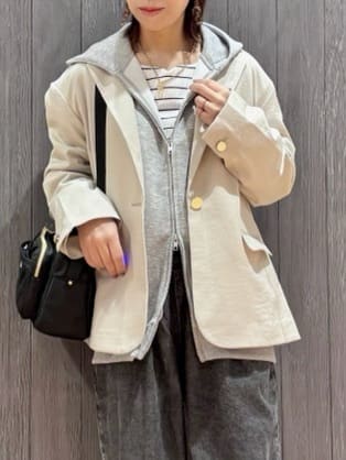 meiさんの「SHOO･LA･RUE｜【S-LL/セットアップ可/イージーケア/UV】オンにもオフにも 軽やかシングルジャケット」を使ったコーディネート