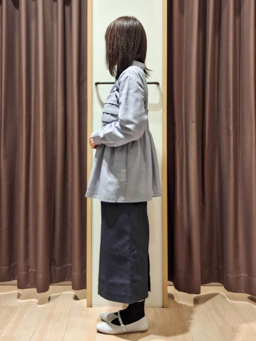 ウタさんの「grove｜【2点SET】今どきシアーシャツ＆キャミセット」を使ったコーディネート