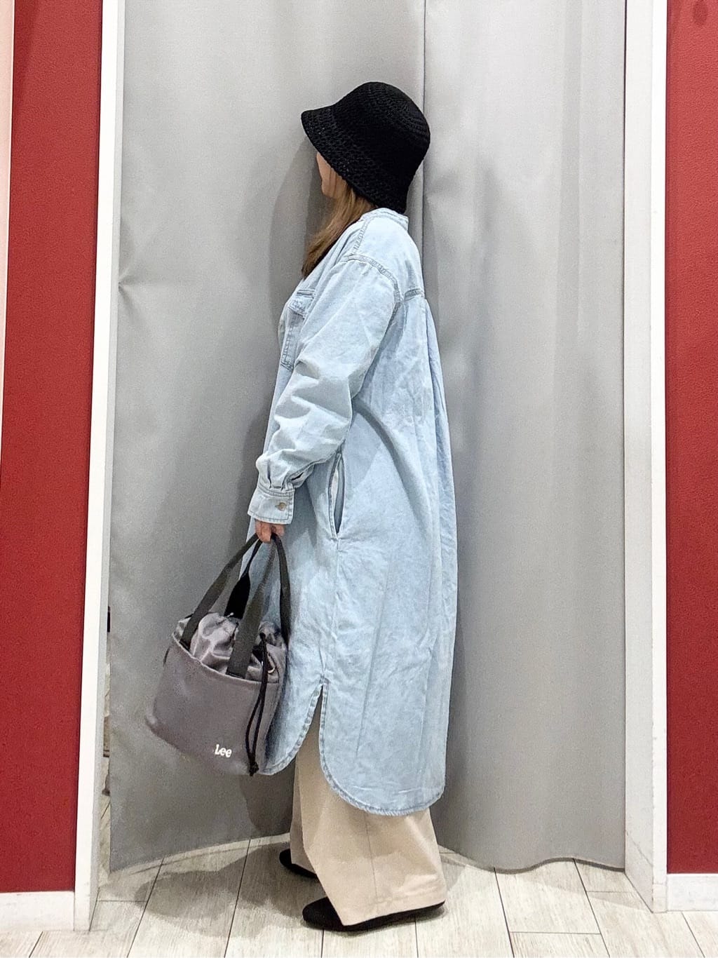 shioさんの「SHOO･LA･RUE｜【洗濯機可/UV/綿100％】体型カバーが叶う ゆるトップス」を使ったコーディネート