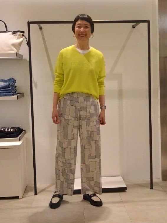 まちこさんの「UNTITLED｜ブロッキングプリントパンツ」を使ったコーディネート