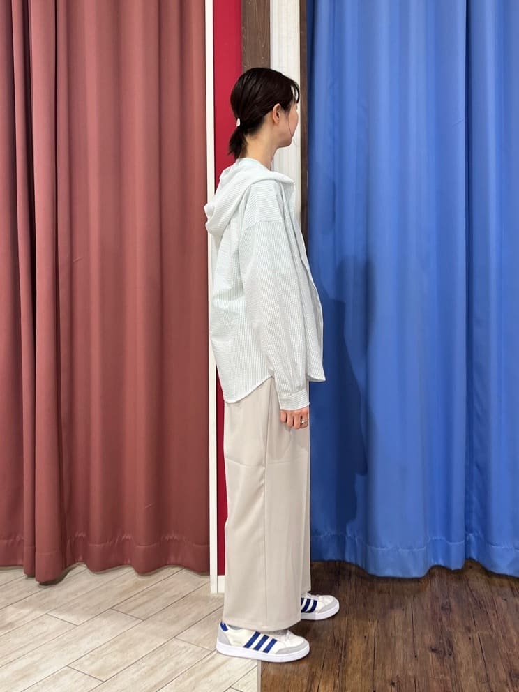 muさんの「SHOO･LA･RUE｜【綿100％/S-LL/プチプラ】選べる3柄 プリントアソートTシャツ」を使ったコーディネート