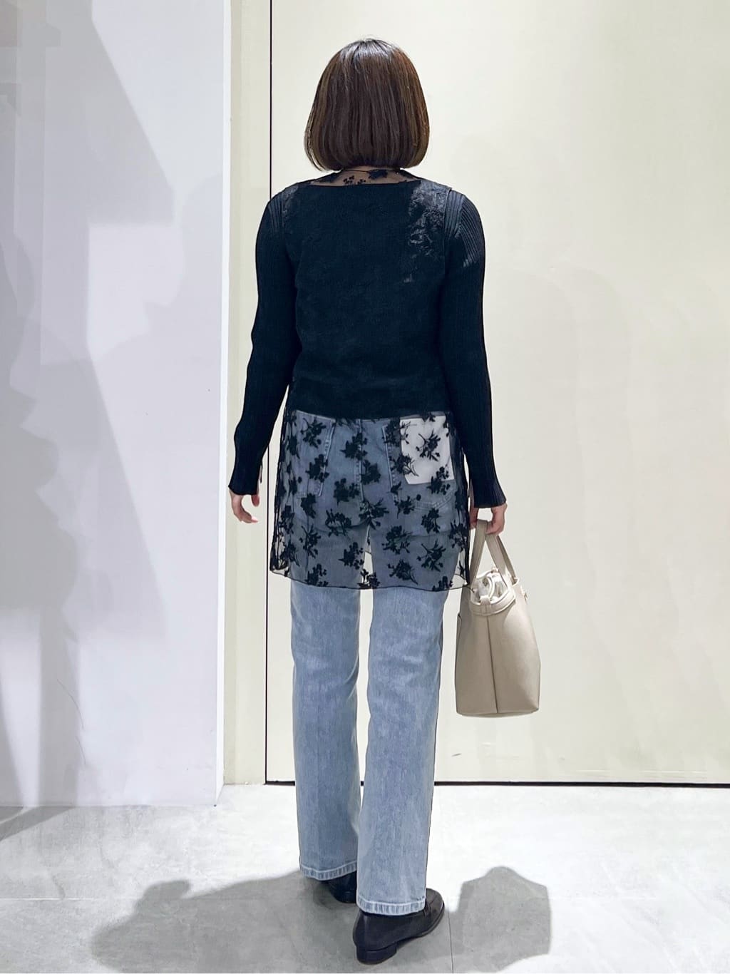 Unaさんの「OPAQUE.CLIP｜シアー刺繍チュニックブラウス【洗濯機OK】」を使ったコーディネート