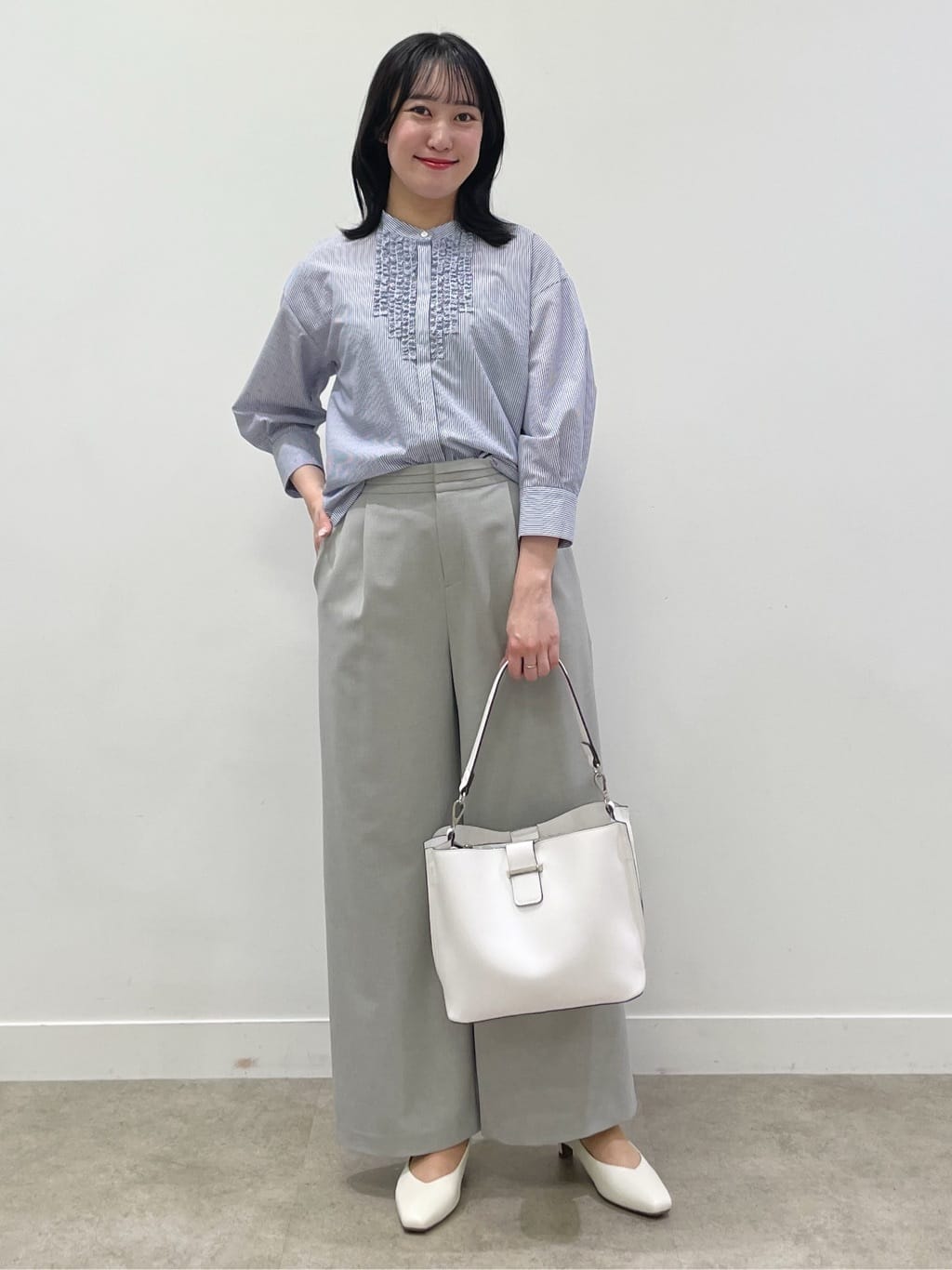 yukariさんの「Reflect｜【接触冷感】八分袖フロントフリルブラウス」を使ったコーディネート