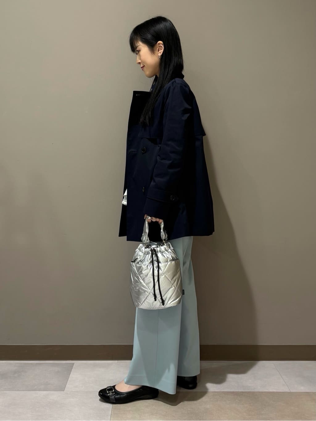 KEIKOさんの「INDIVI｜【花粉付着防止／撥水／UVケア】名品トレンチコート」を使ったコーディネート