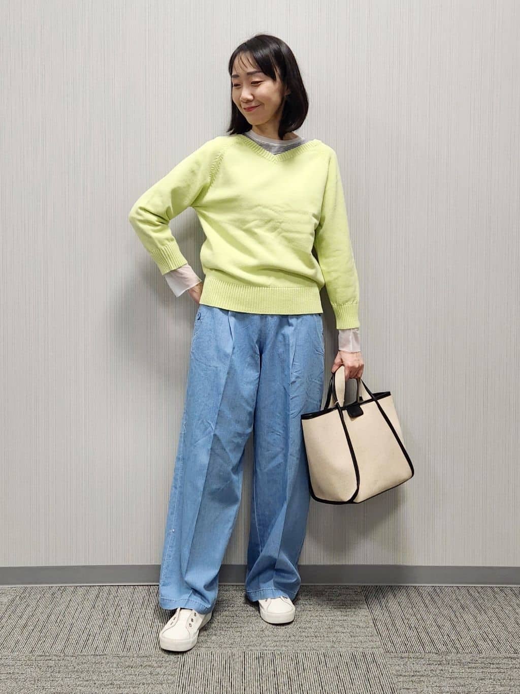 naraさんの「Dessin｜【洗える】コットンVネックニット」を使ったコーディネート