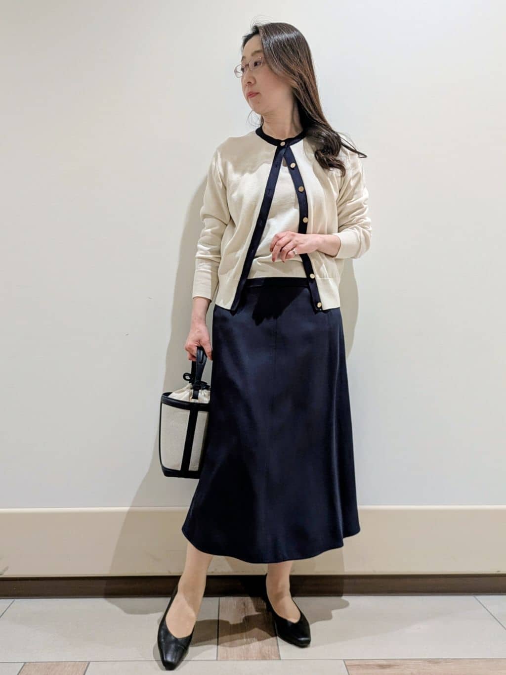 imamiさんの「Reflect｜【アンサンブル可】バイカラーカーディガン」を使ったコーディネート