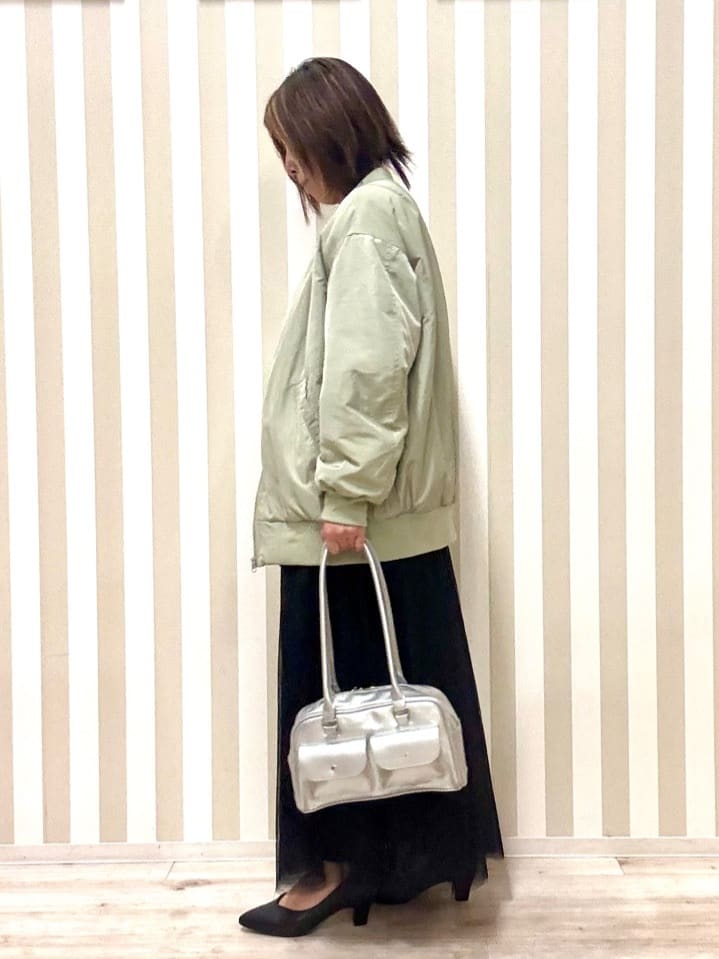 pieceさんの「SHOO･LA･RUE｜フラップポケット横長ボストンバッグ」を使ったコーディネート