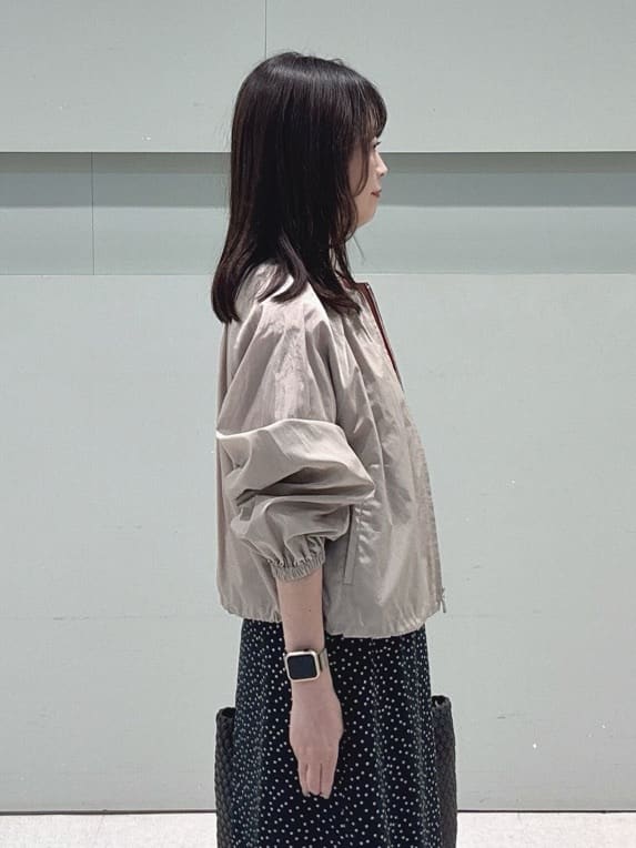 makiさんの「UNTITLED｜◆【セットアップ可/はっ水】シャイニータイプライターブルゾン」を使ったコーディネート