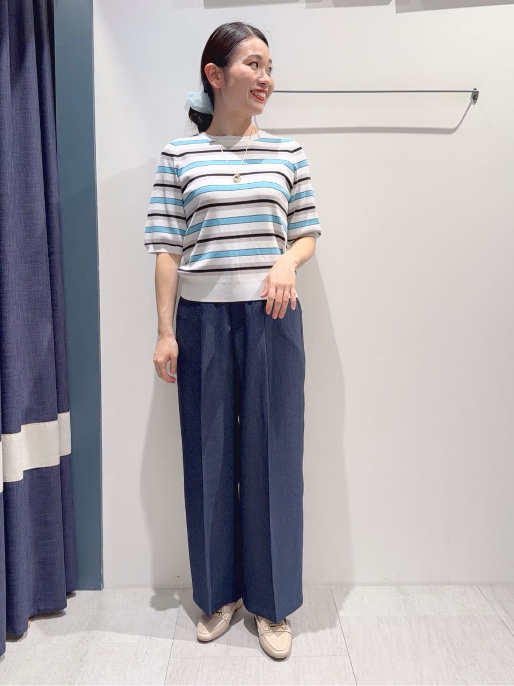 あんりさんの「grove｜【シリーズ累計36万枚/UVカット・ひんやり・洗濯機OK】やわらかドライタッチ 五分袖クルーネックニ」を使ったコーディネート