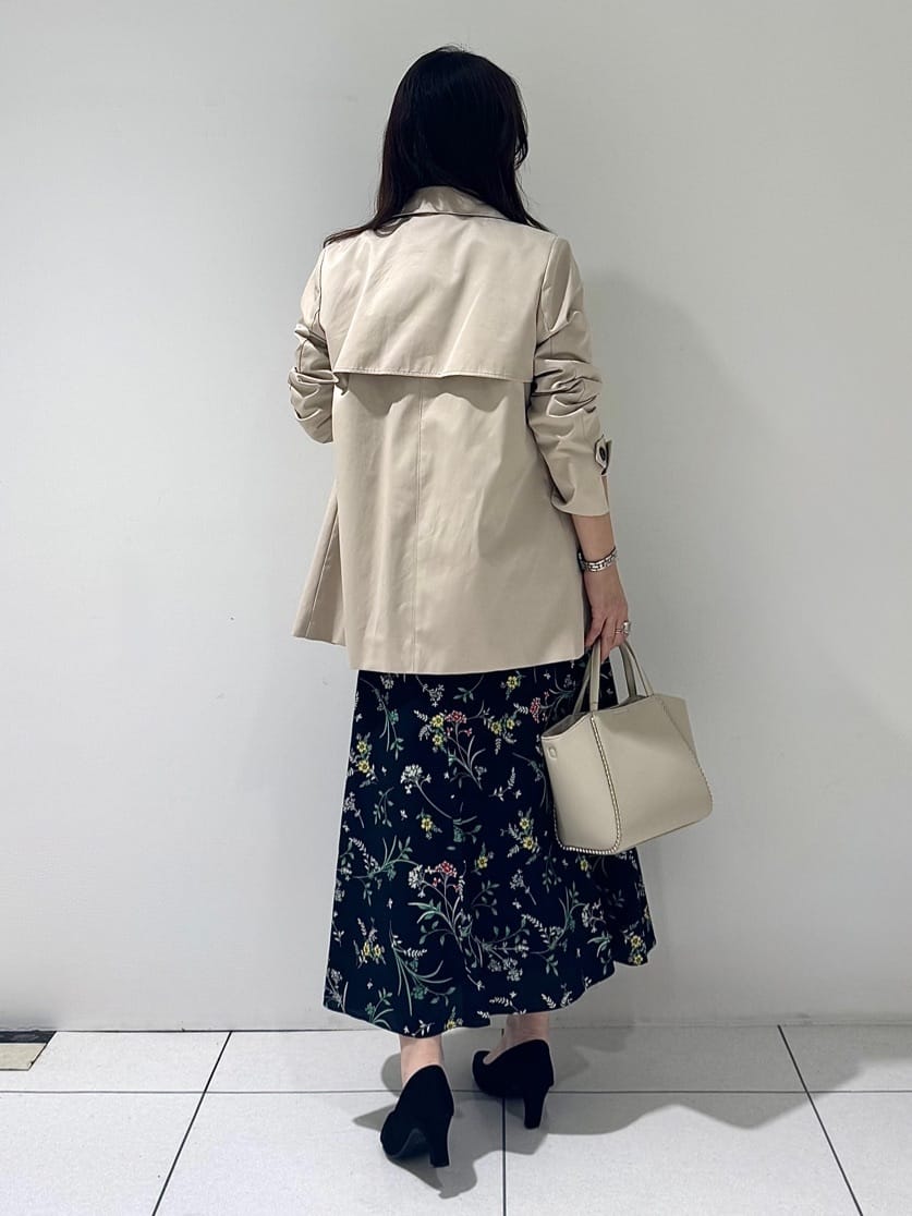 そんさんの「INDIVI｜【花粉付着防止／撥水／UVケア】名品トレンチコート」を使ったコーディネート