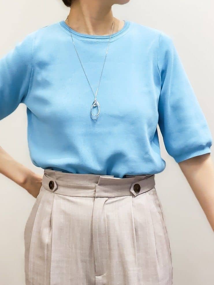 やまちゃんさんの「grove｜【貴島明日香さん着用】お仕事も普段も。今どきワークシャツブラウス」を使ったコーディネート